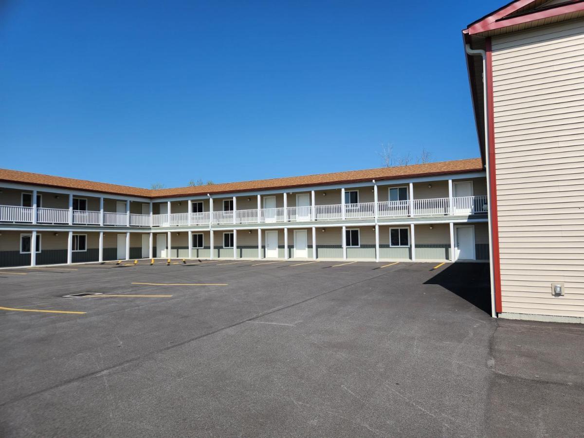 Stay Inn And Suites Ниагара-Фолс Экстерьер фото